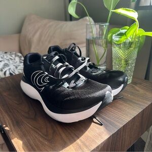 Topo Atmos Size 11 Max Cushion